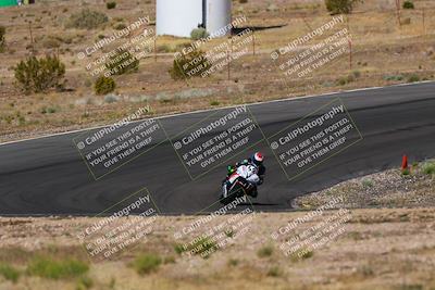 media/Apr-19-2025-AHRMA (Sat) [[3d98ca3309]]/Practice/Group 2/Turn 6/